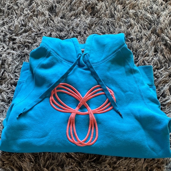 TNA Baltic Hoodie - Picture 2 of 4